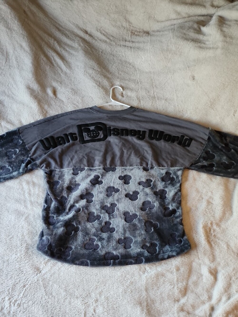 Disney Spirit Jersey Men's Gray Mickey Mouse Fleece Crewneck Pullover Size M - Picture 6 of 8